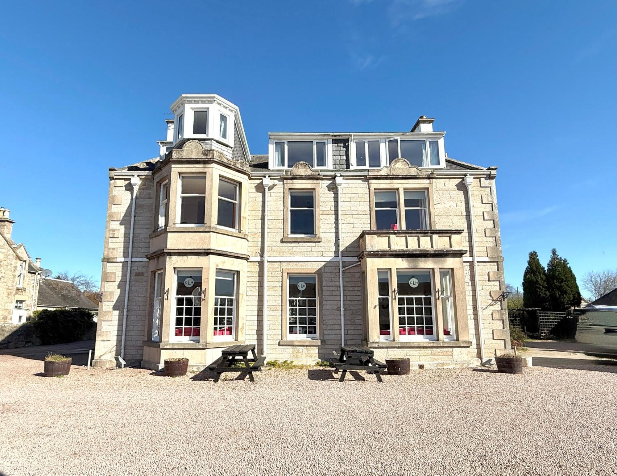 The Clubhouse Hotell Nairn Eksteriør bilde